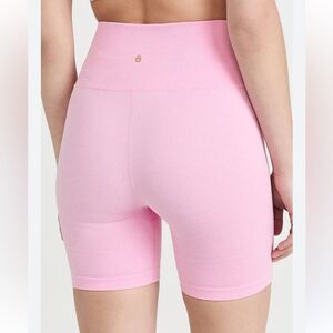 Spiritual Gangster Heather Biker Shorts XS/S bubblegum pink ribbed shorts